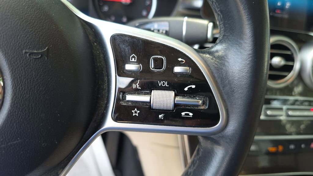 Certified 2022 Mercedes-Benz GLC 300 image 18