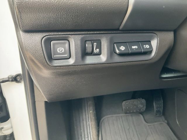 Used 2023 GMC Acadia Denali w/ Denali Technology Package image 9