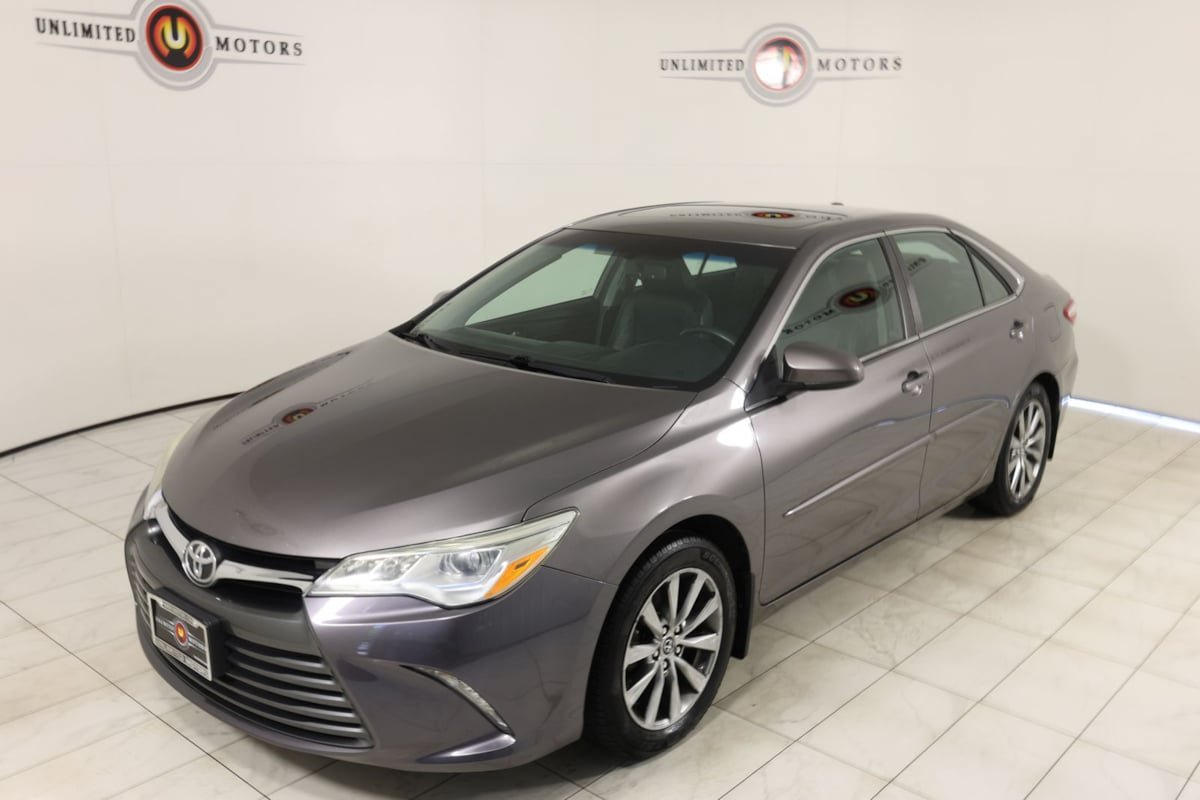 Used 2015 Toyota Camry XLE FWD image 35