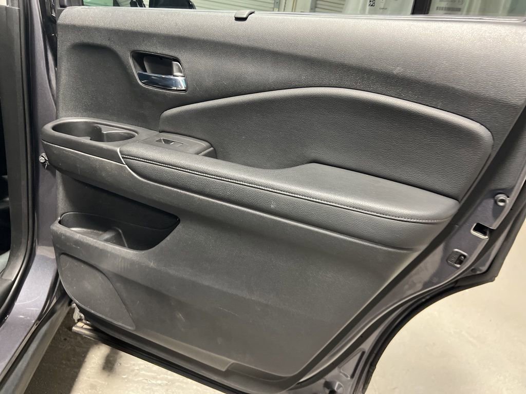Used 2022 Honda Pilot Touring image 13
