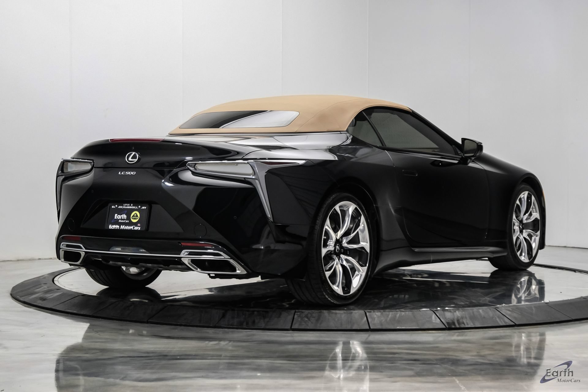 Used 2021 Lexus LC 500 Convertible w/ Touring Package RWD image 21