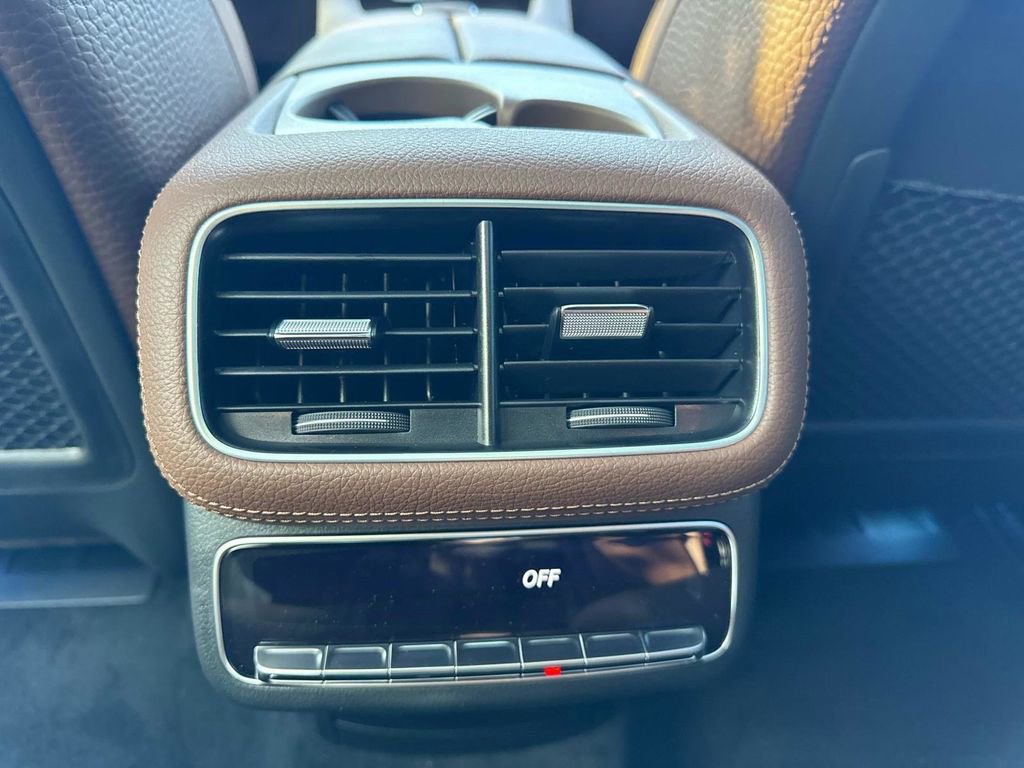 New 2026 Mercedes-Benz GLS 450 4MATIC image 16