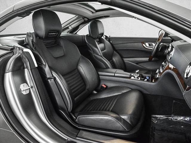 Used 2013 Mercedes-Benz SL 550 image 21