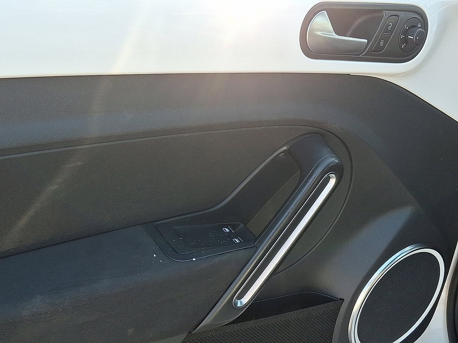 Used 2012 Volkswagen Beetle Turbo image 11