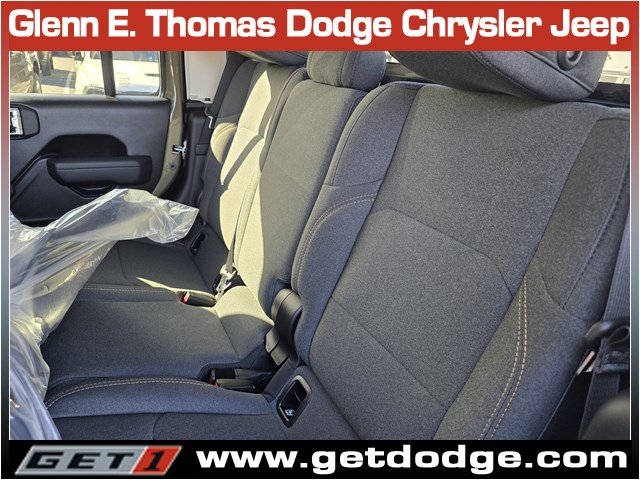 New 2026 Jeep Gladiator Sport AWD/4WD image 12