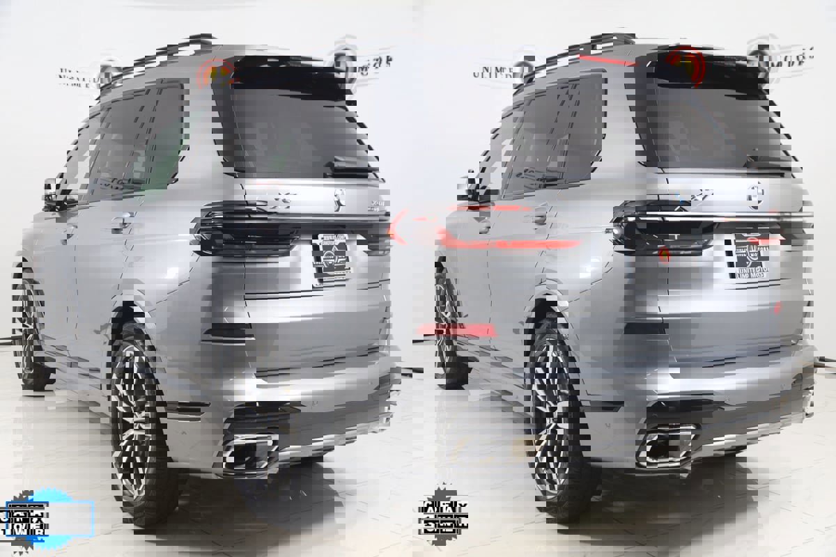 Used 2024 BMW X7 xDrive40i w/ M Sport Package image 4