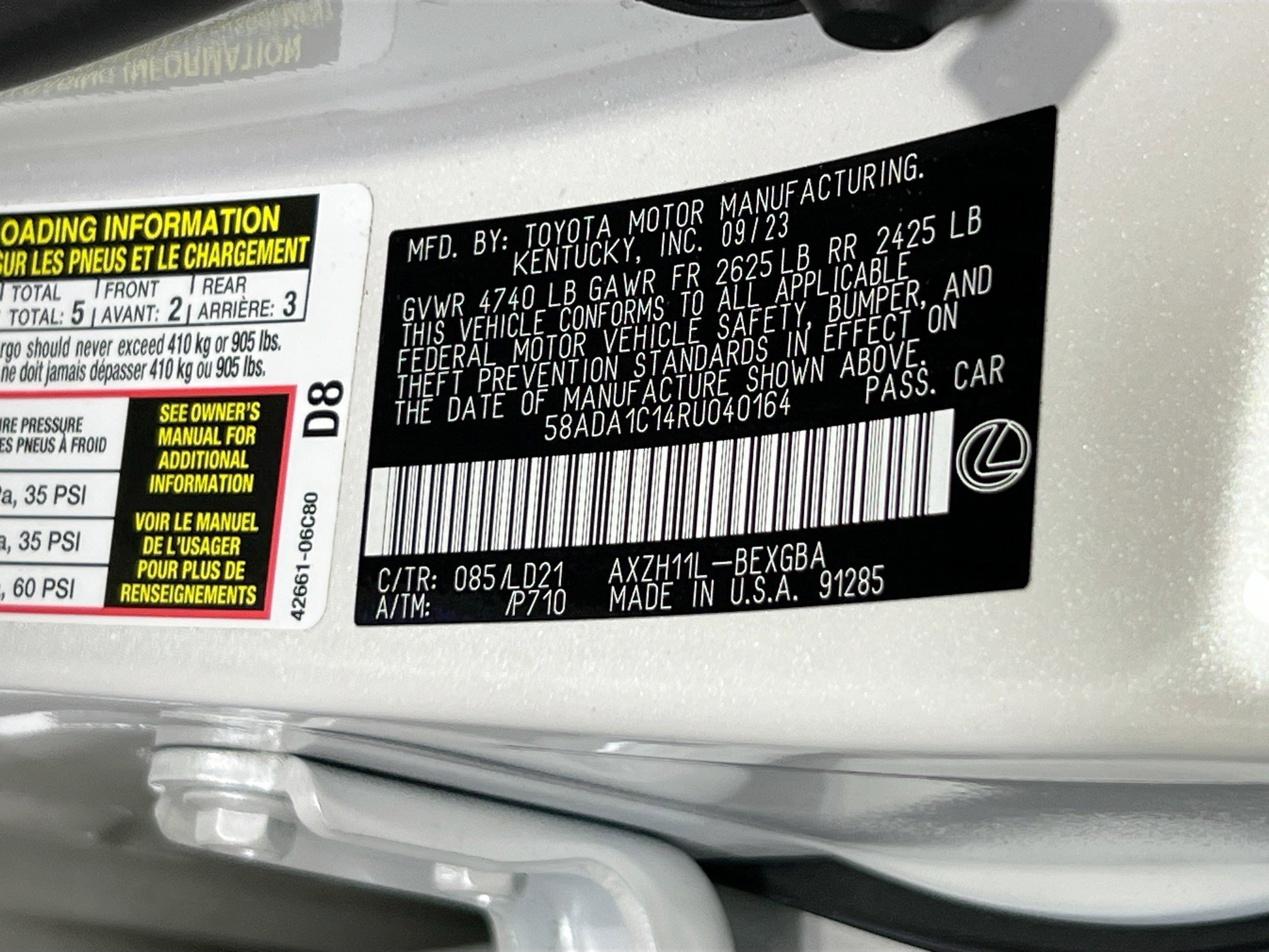 Used 2024 Lexus ES 300h w/ Premium Package image 31