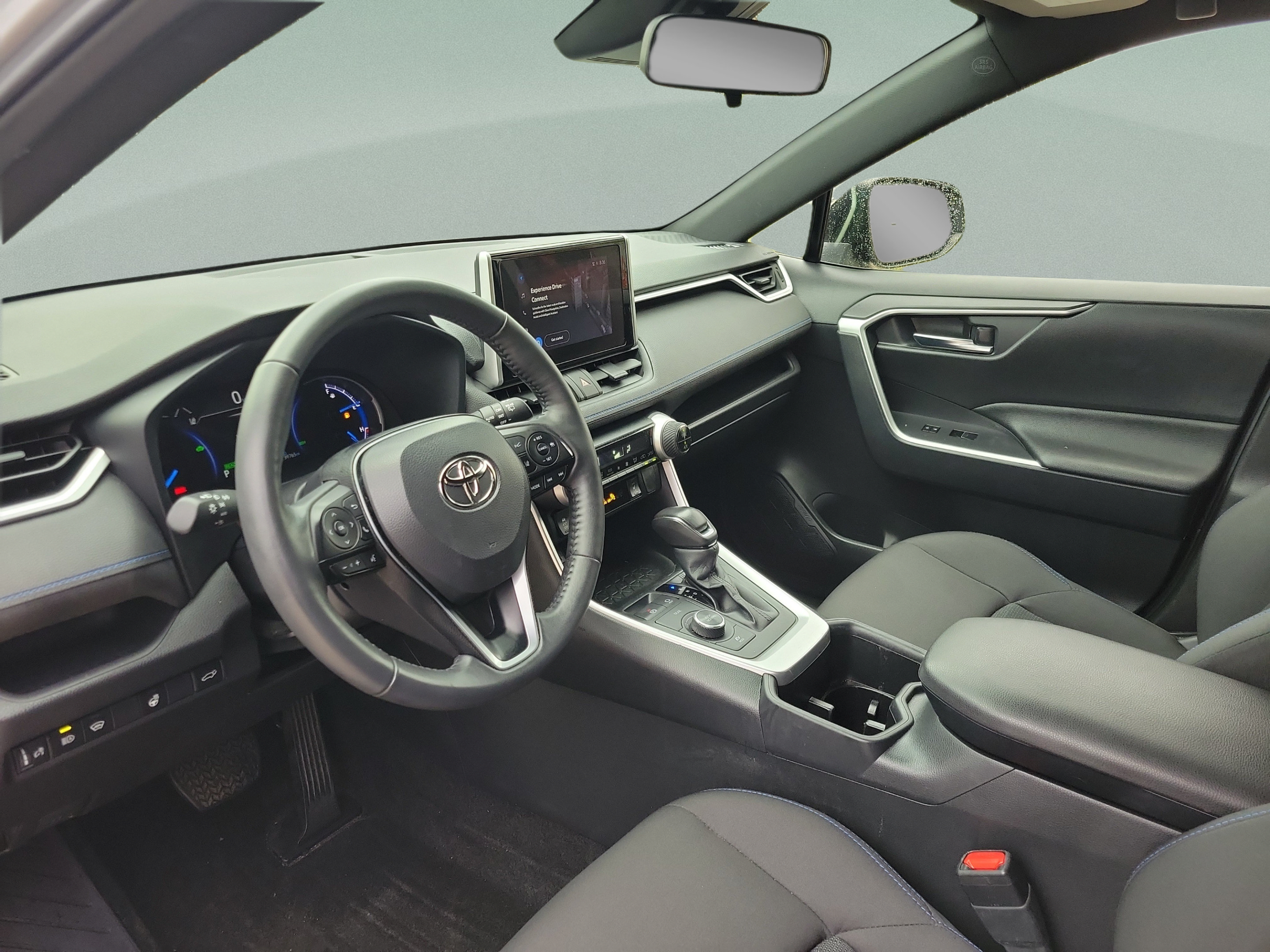 Used 2024 Toyota RAV4 SE w/ Convenience Package AWD/4WD image 8