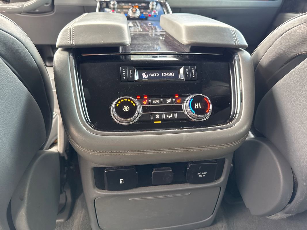 Used 2019 Lincoln Navigator L Reserve w/ Cargo Package AWD/4WD image 48