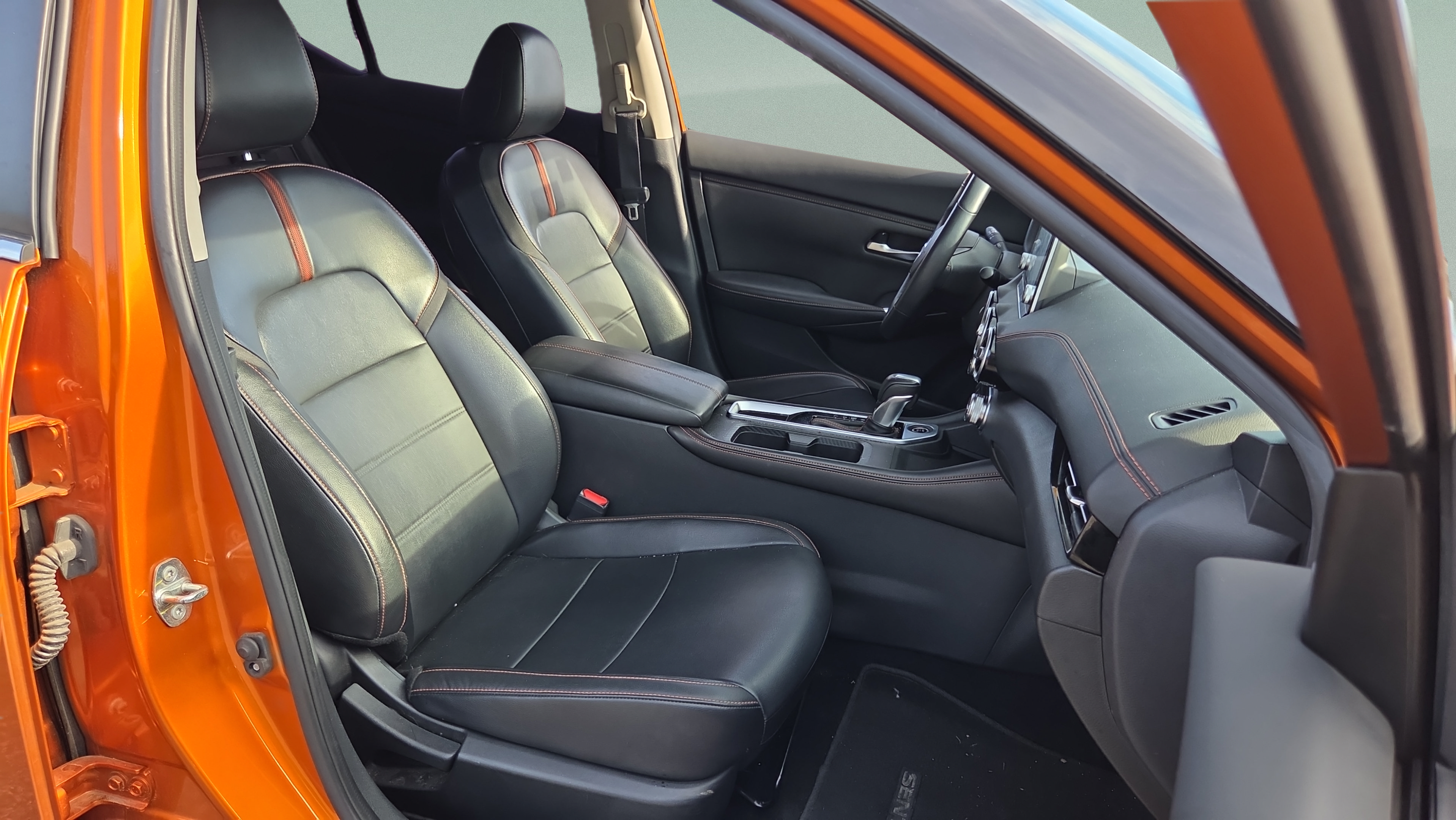 Used 2022 Nissan Sentra SR w/ SR Premium Package FWD image 15