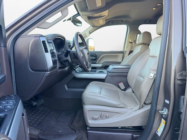 Used 2015 Chevrolet Silverado 2500 LTZ w/ LTZ Plus Package image 9