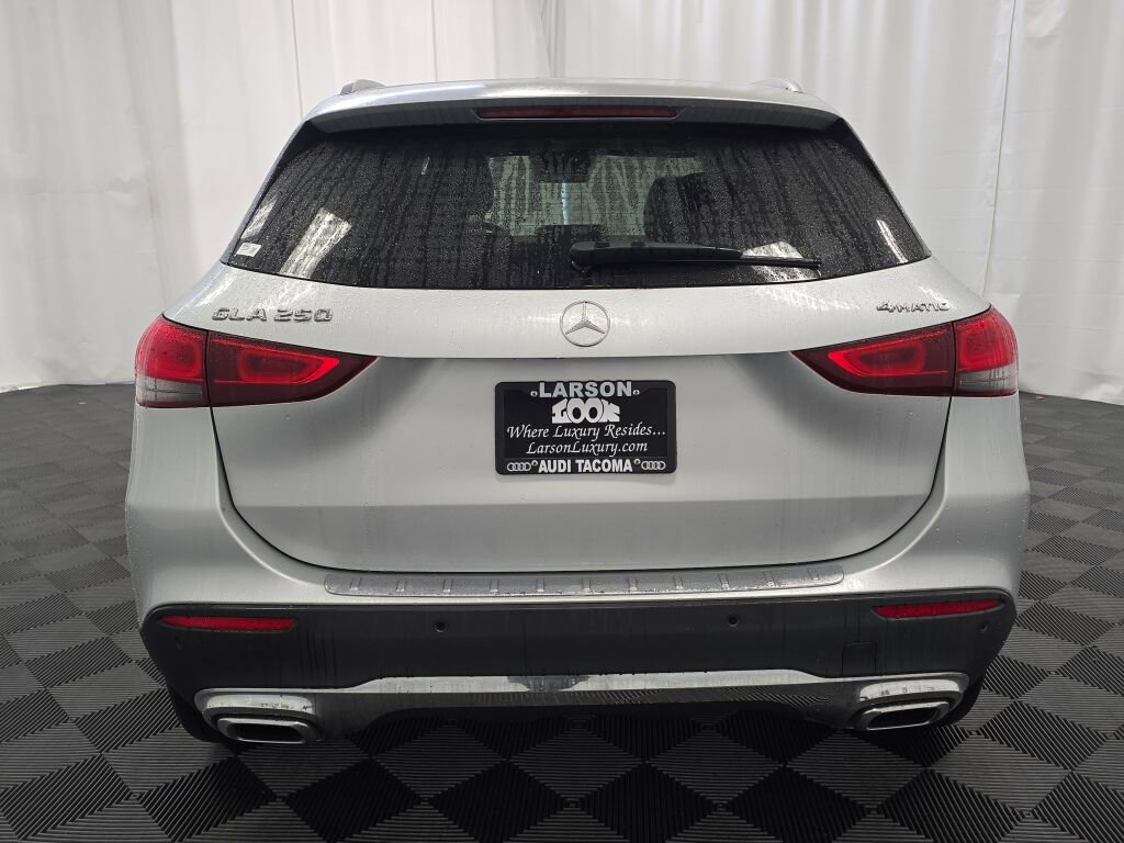 Used 2022 Mercedes-Benz GLA 250 4MATIC w/ Premium Package Lite image 5