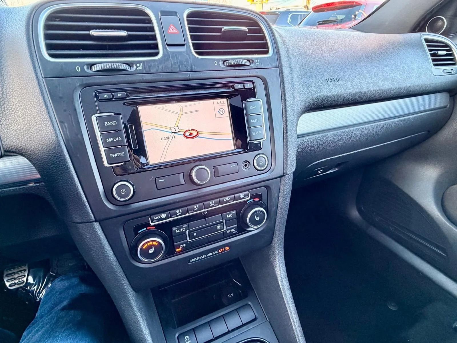 Used 2013 Volkswagen Golf R 2-Door image 18