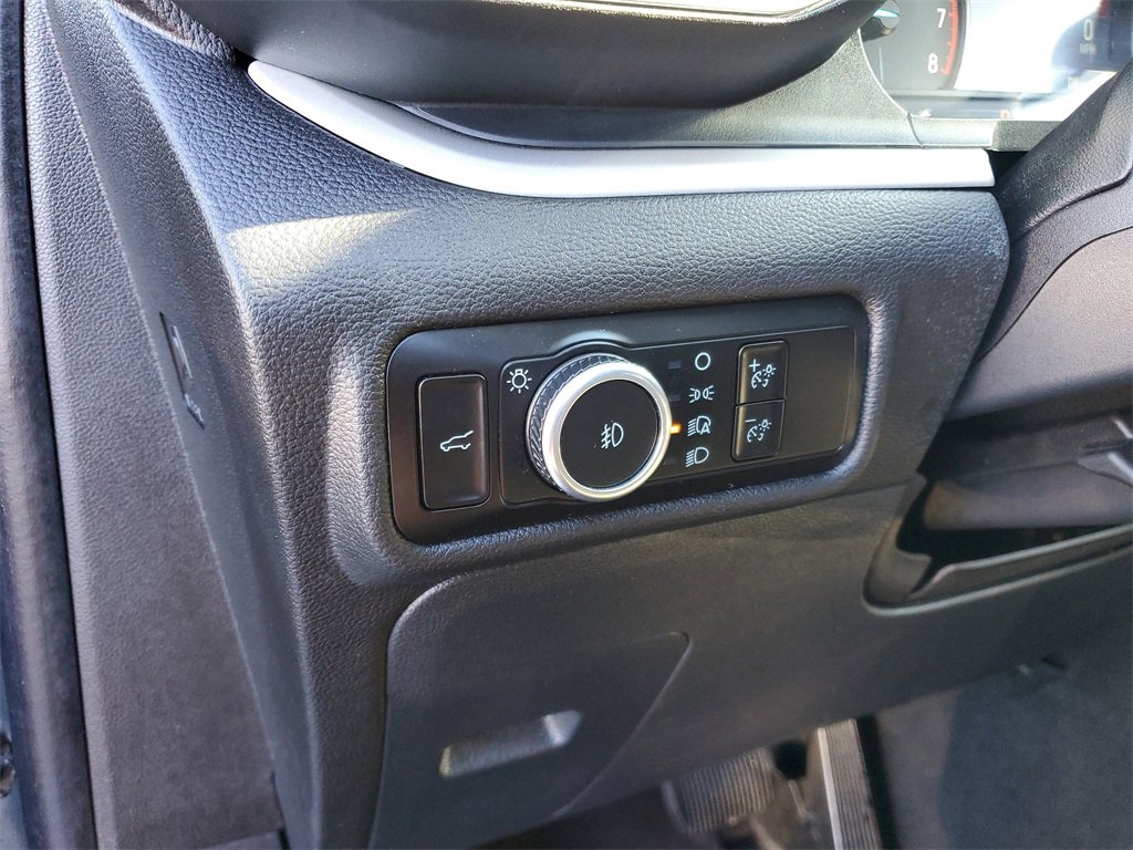 Used 2023 Ford Explorer XLT w/ Equipment Group 202A image 9