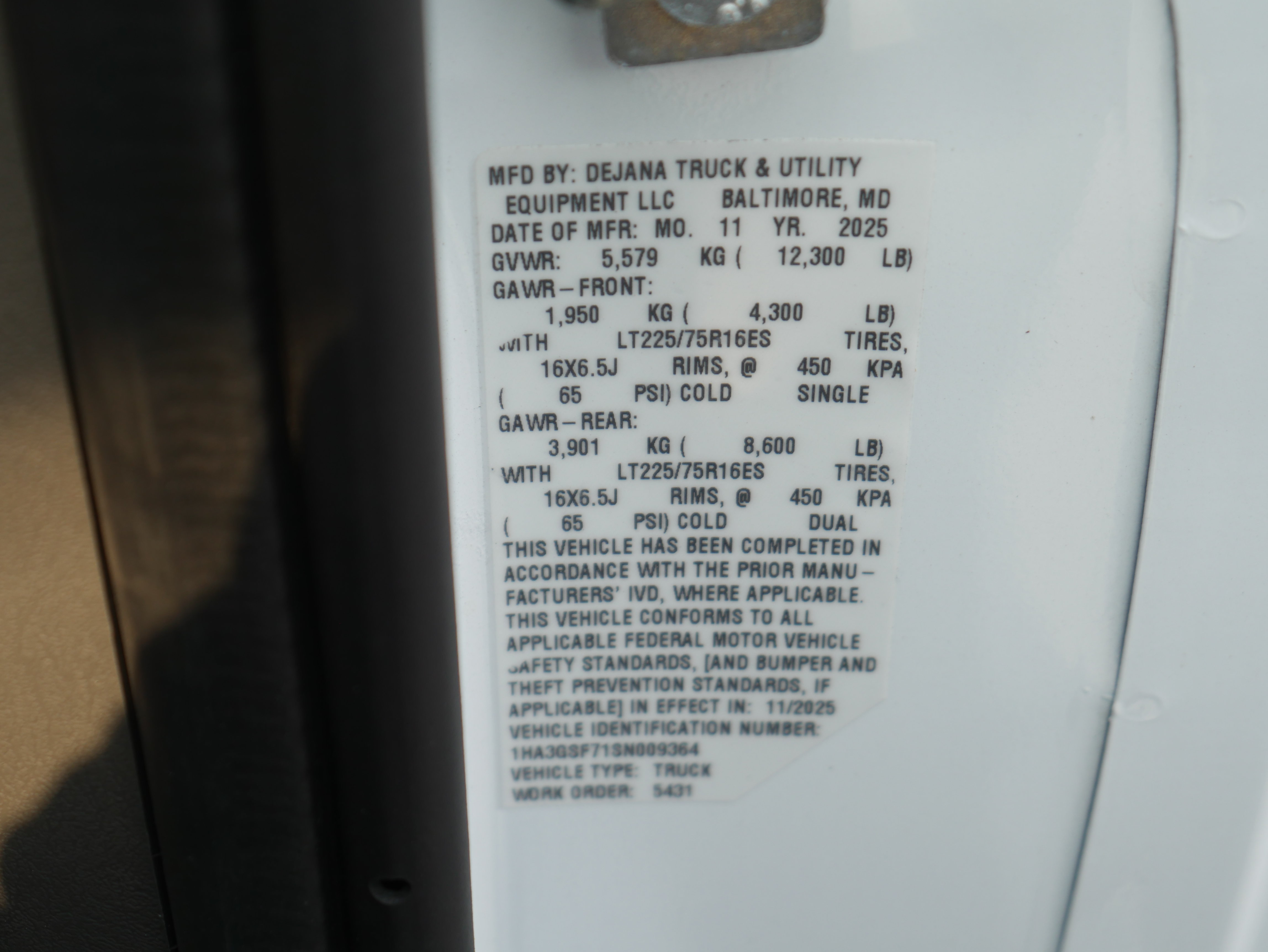 New 2025 Chevrolet Express 3500 w/ Power Convenience Package RWD image 43