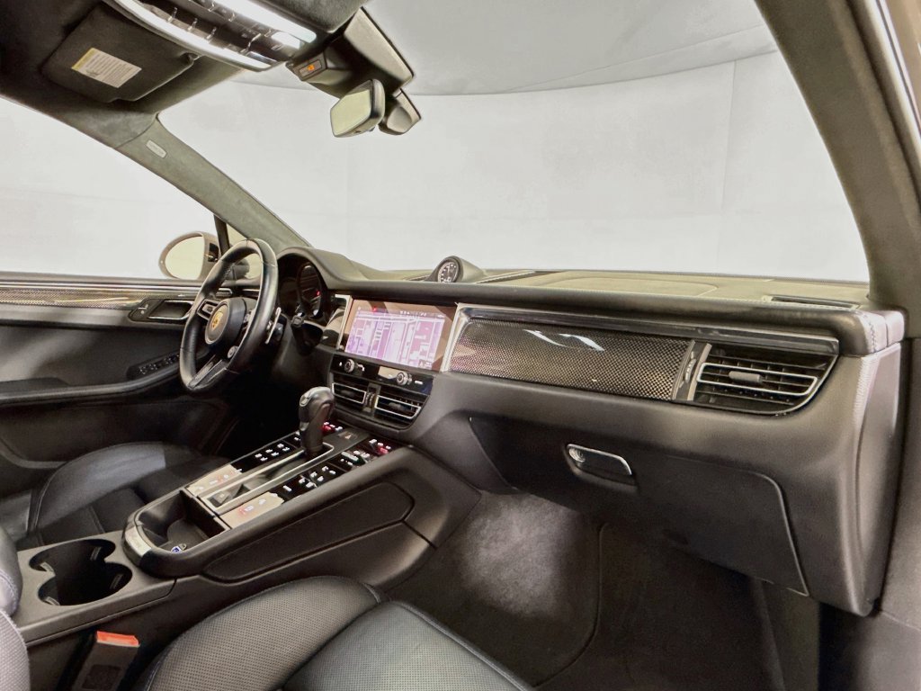 Certified 2023 Porsche Macan GTS AWD/4WD image 17