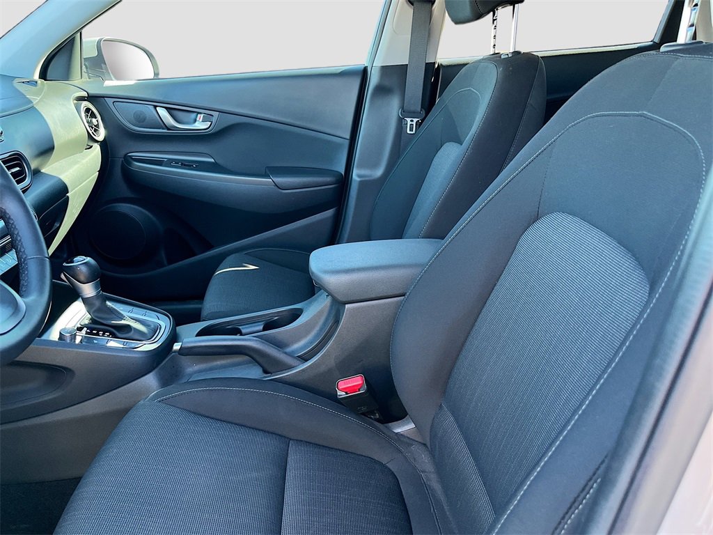 Used 2023 Hyundai Kona SEL w/ Convenience Package image 21