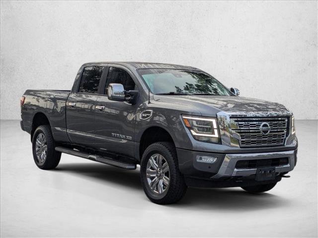Used 2020 Nissan Titan SL w/ Moonroof Package image 3