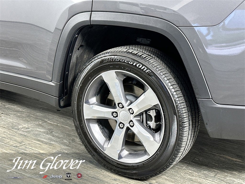 Used 2025 Jeep Grand Cherokee L Limited image 12