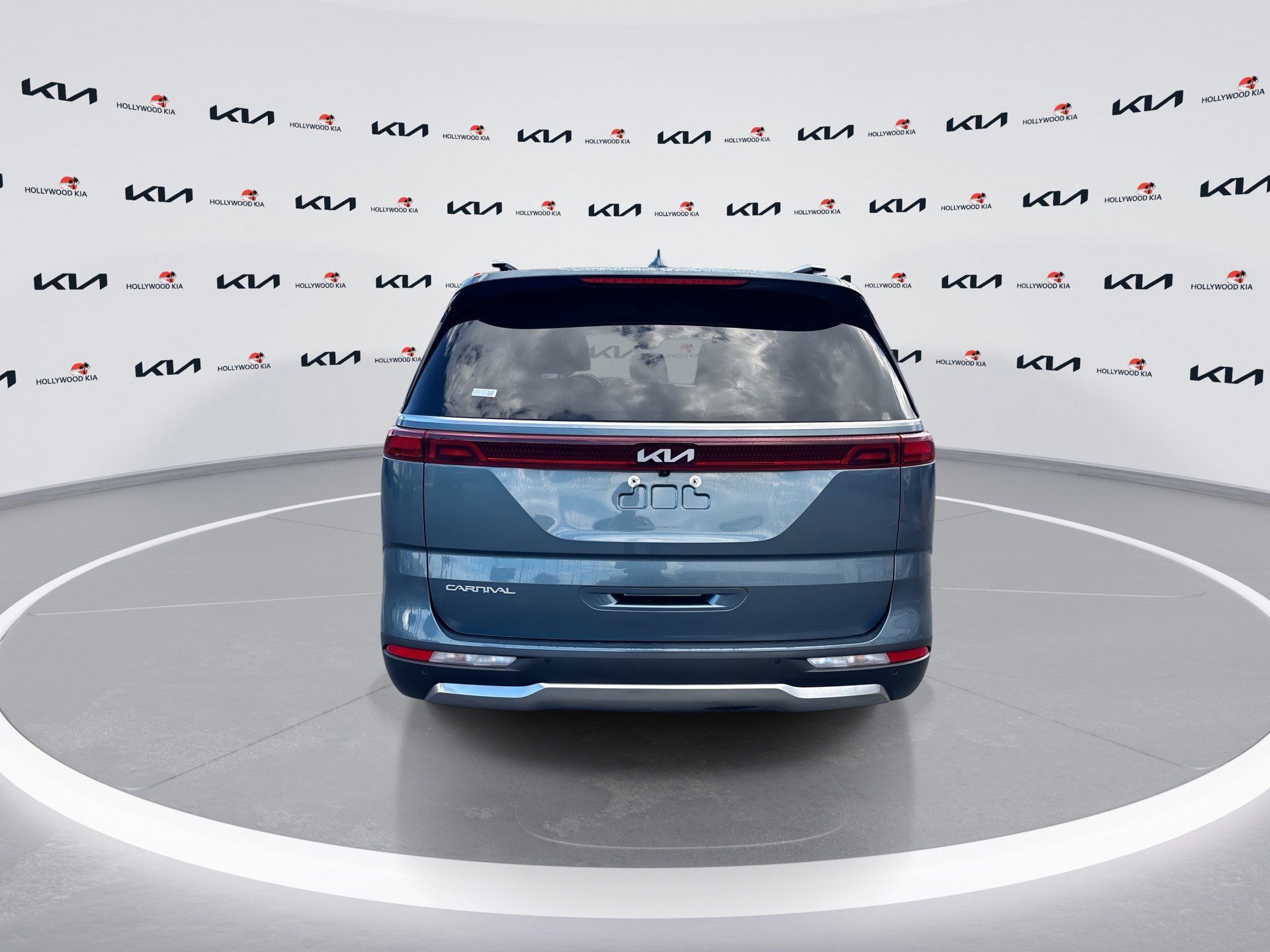 Used 2023 Kia Carnival SX FWD image 7