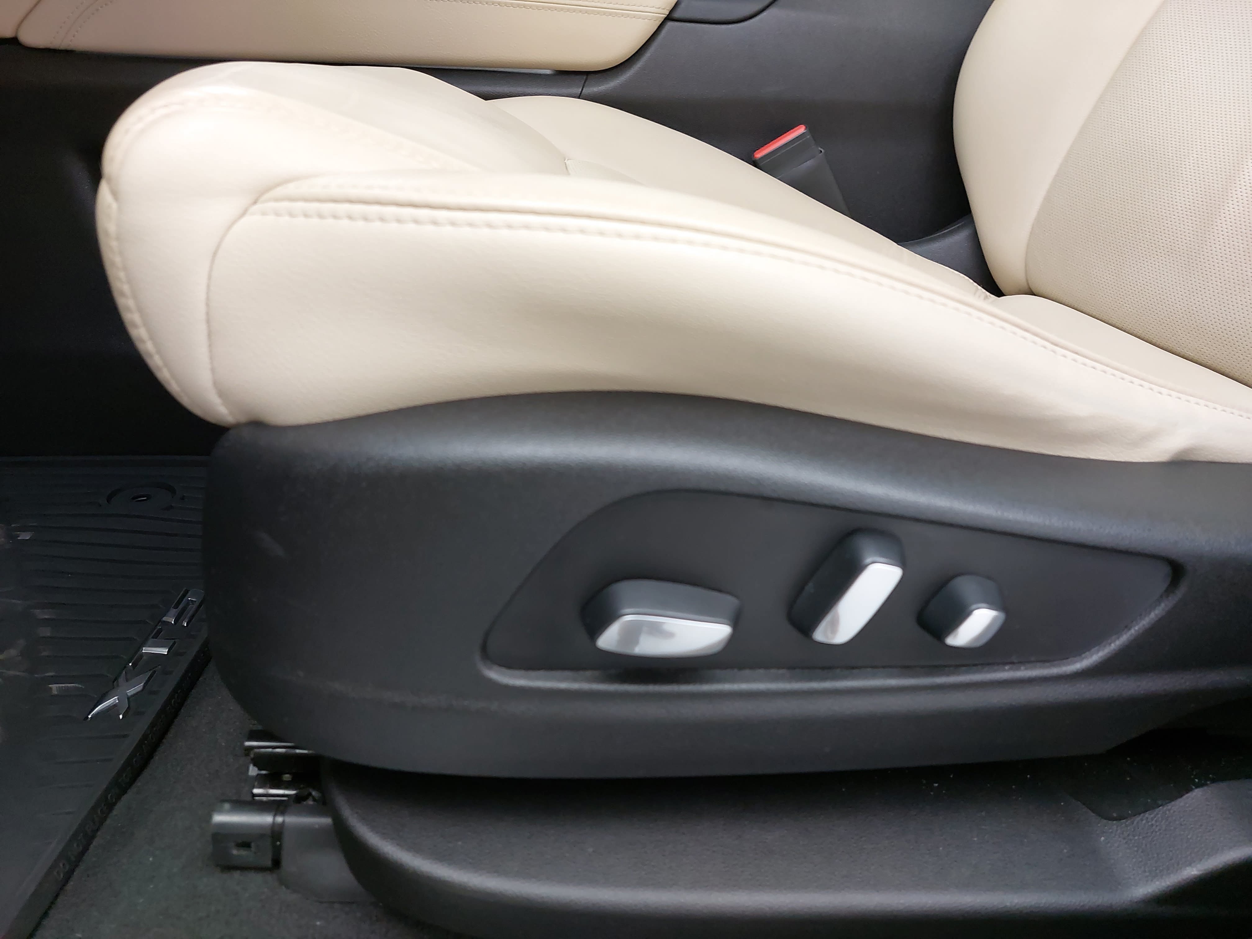 Used 2019 Cadillac XT5 Luxury AWD/4WD image 31