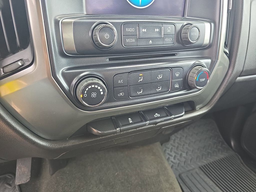 Used 2018 Chevrolet Silverado 1500 LT image 24