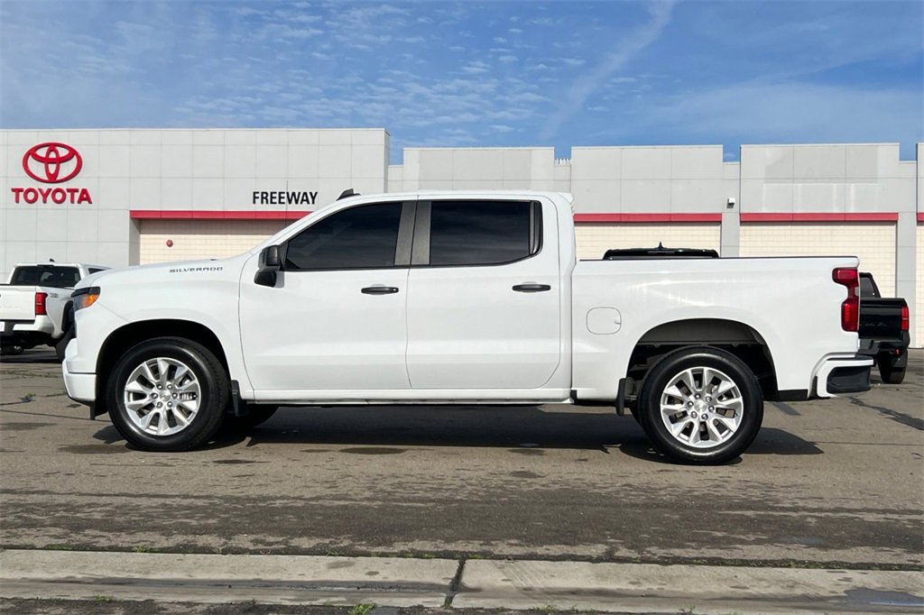 Used 2024 Chevrolet Silverado 1500 Custom image 9