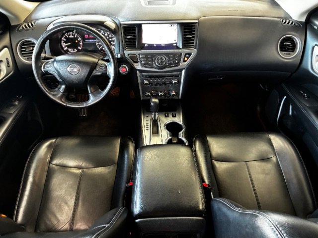 Used 2020 Nissan Pathfinder SL image 17