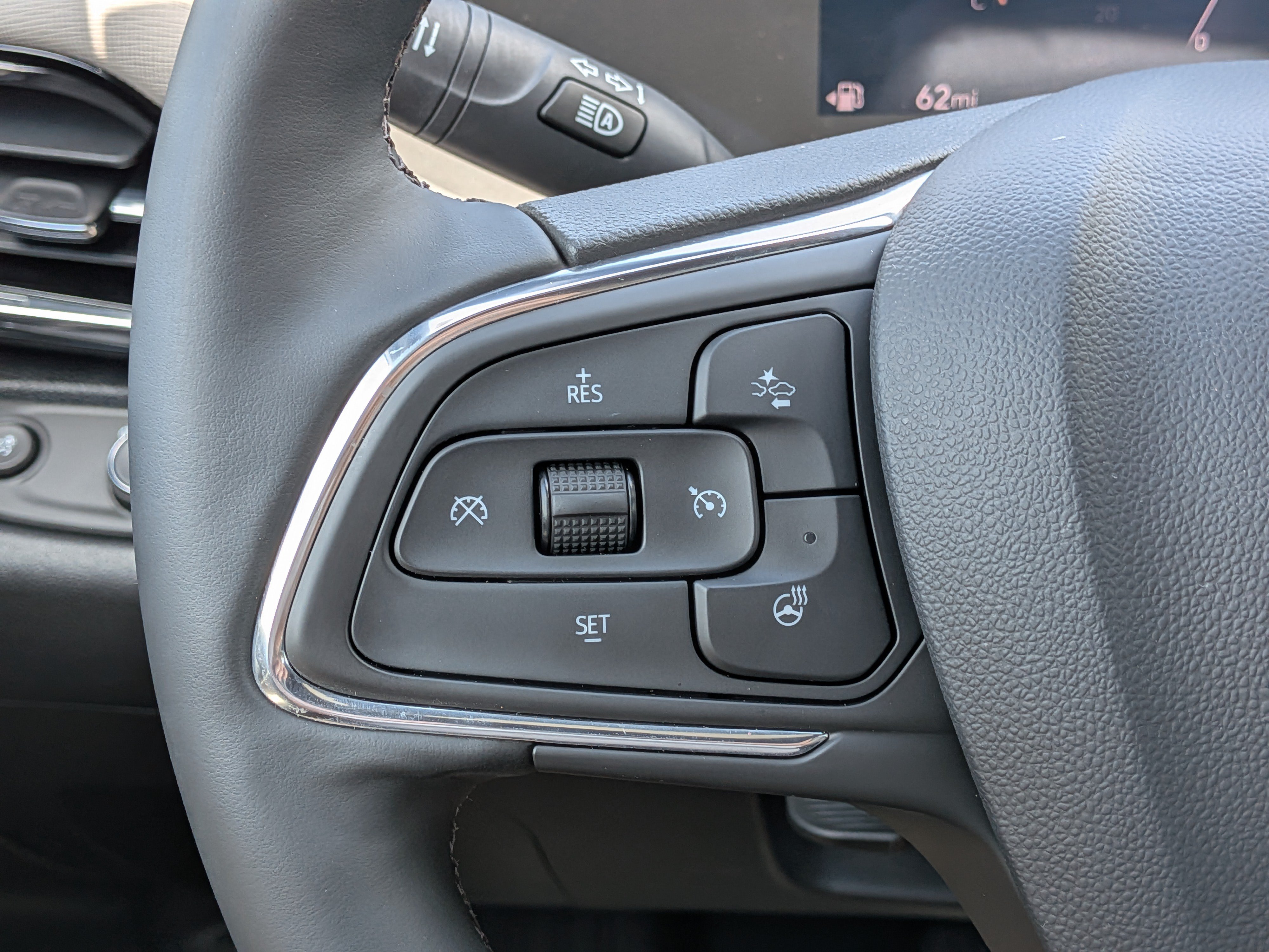 Used 2025 Buick Envista Avenir FWD image 25