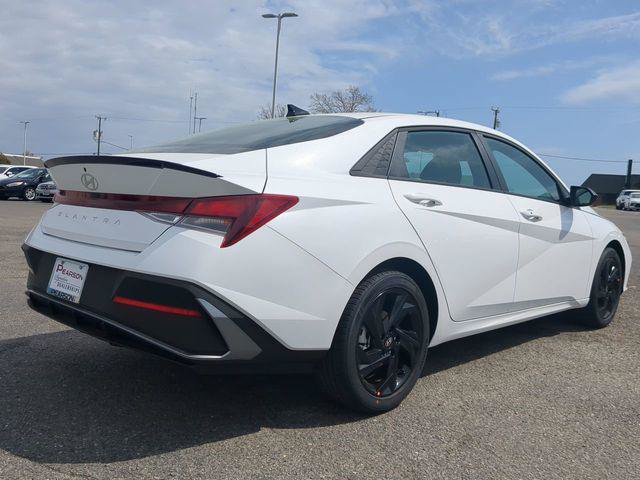 New 2026 Hyundai Elantra Sport FWD image 4