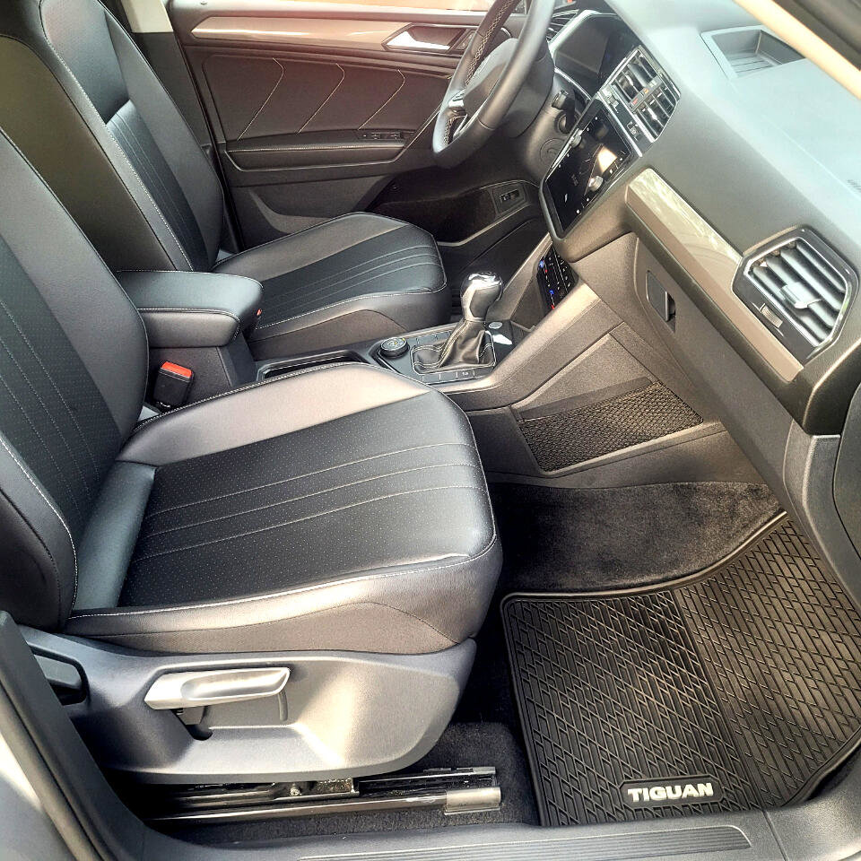 Used 2022 Volkswagen Tiguan SE image 26