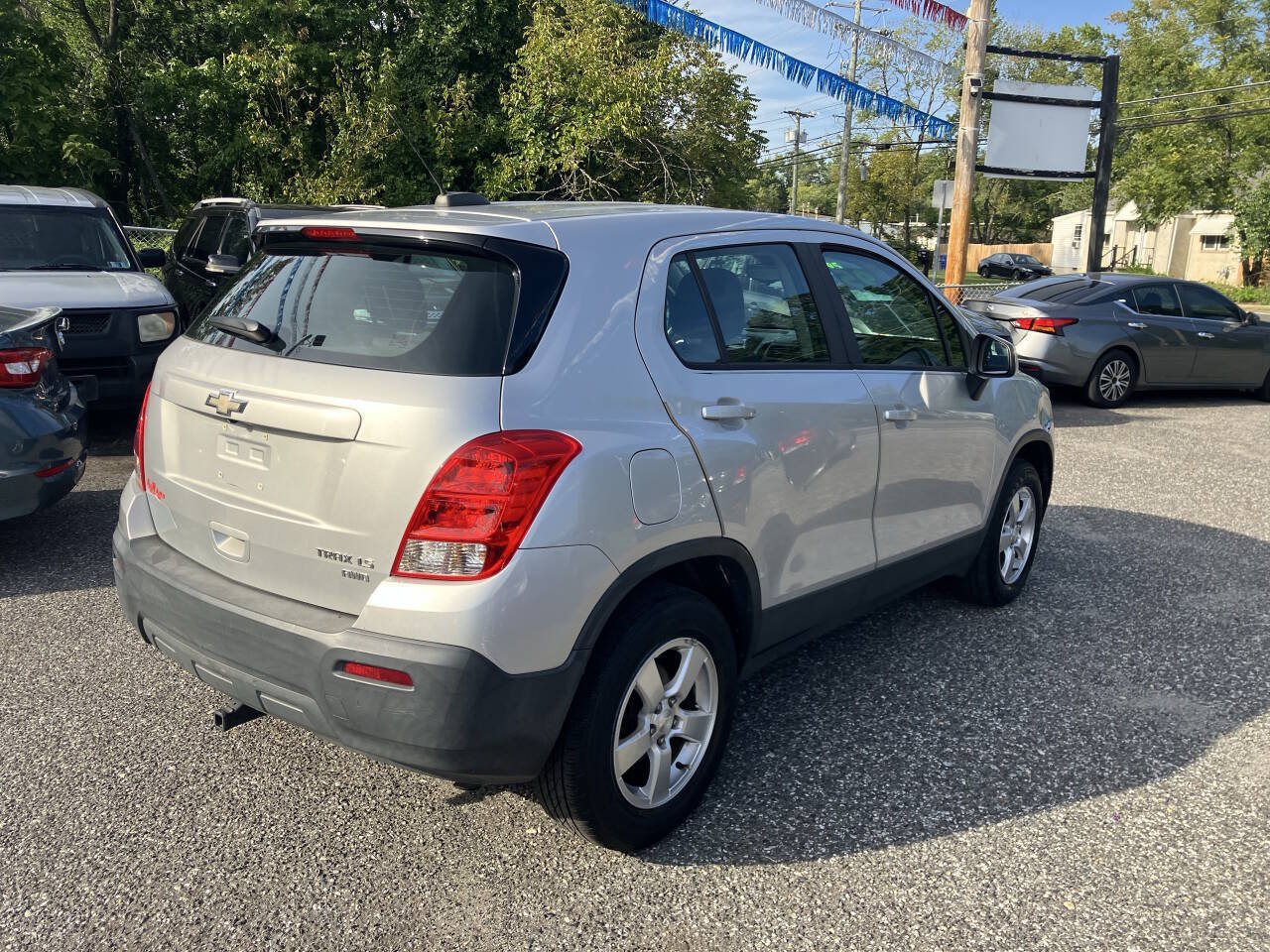 Used 2015 Chevrolet Trax LS w/ LPO, Cargo Package AWD/4WD image 7