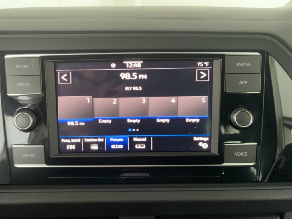 Used 2024 Volkswagen Jetta Sport FWD image 23