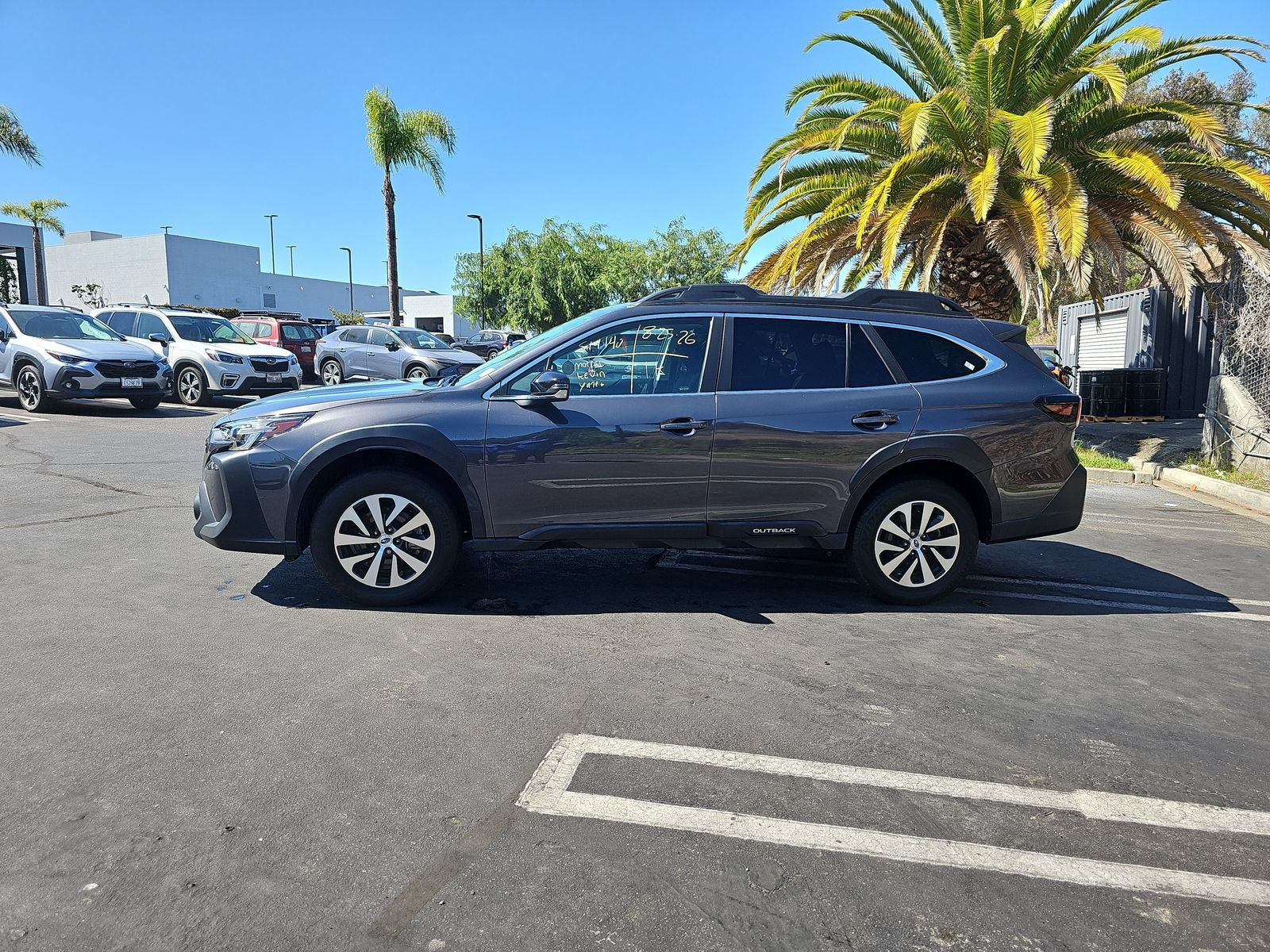 Used 2024 Subaru Outback Premium AWD/4WD image 4