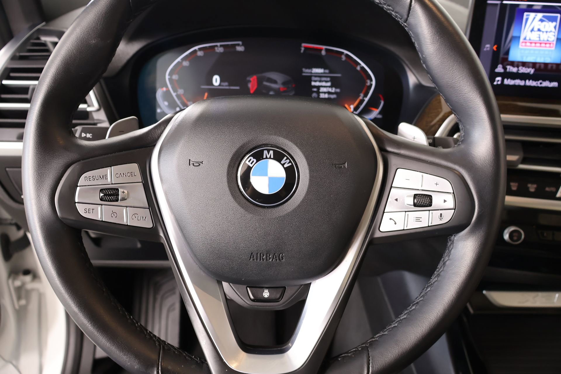 Used 2024 BMW X3 xDrive30i w/ Premium Package AWD/4WD image 3