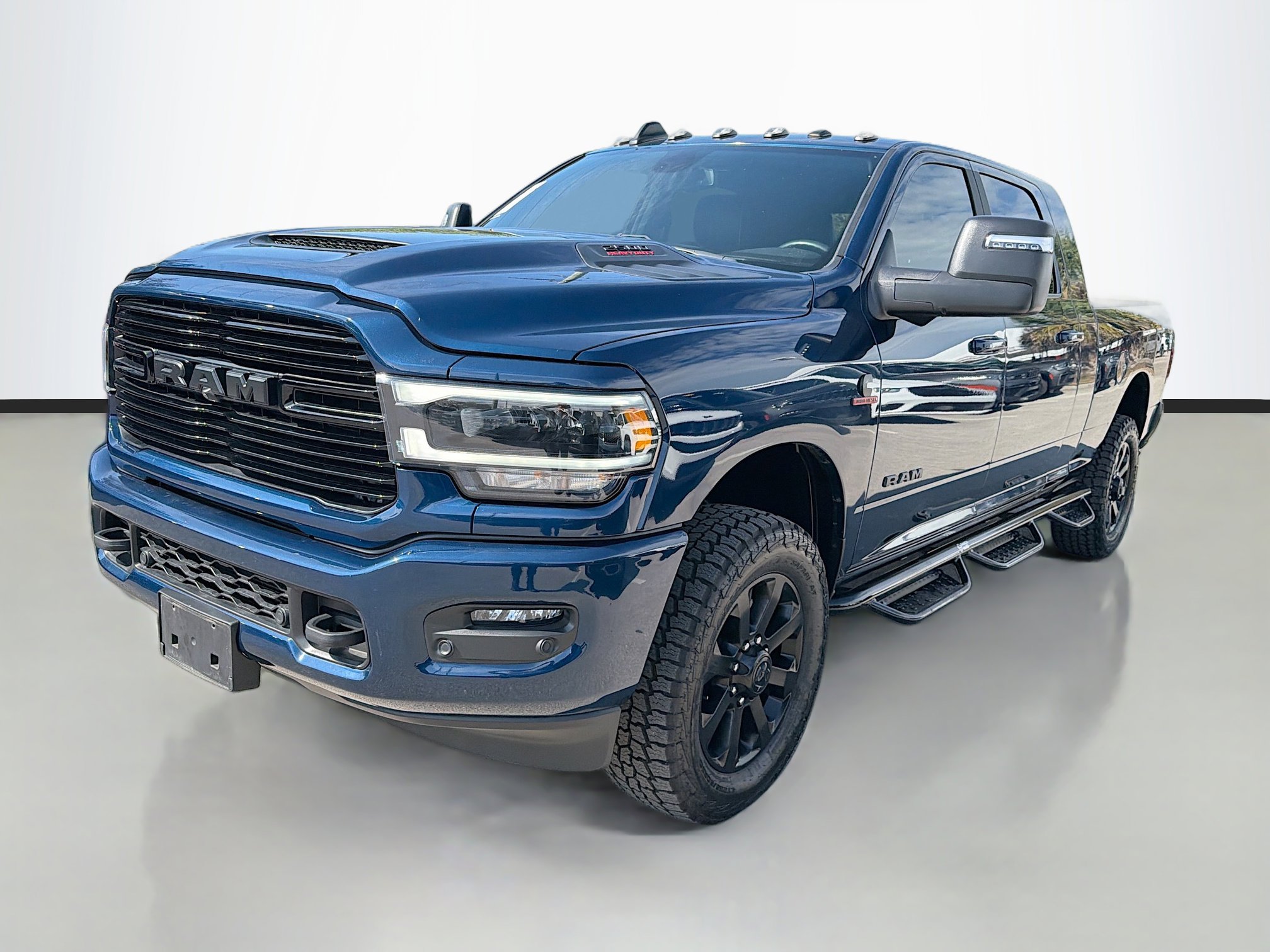 Used 2024 RAM 2500 Laramie w/ Night Edition image 7