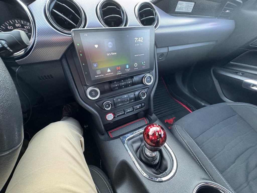 Used 2017 Ford Mustang GT RWD image 11