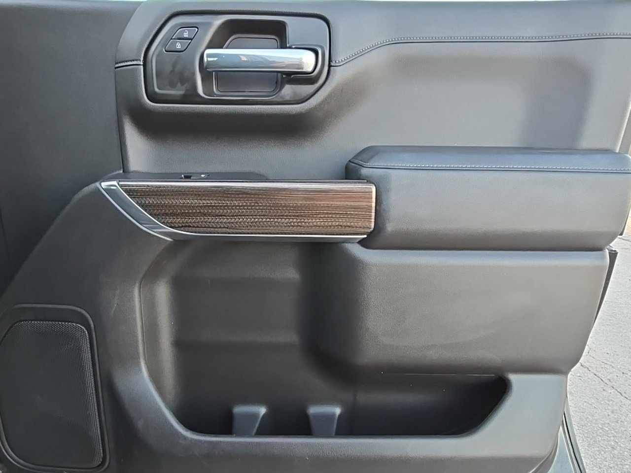 Used 2020 Chevrolet Silverado 1500 LT w/ All-Star Edition image 34