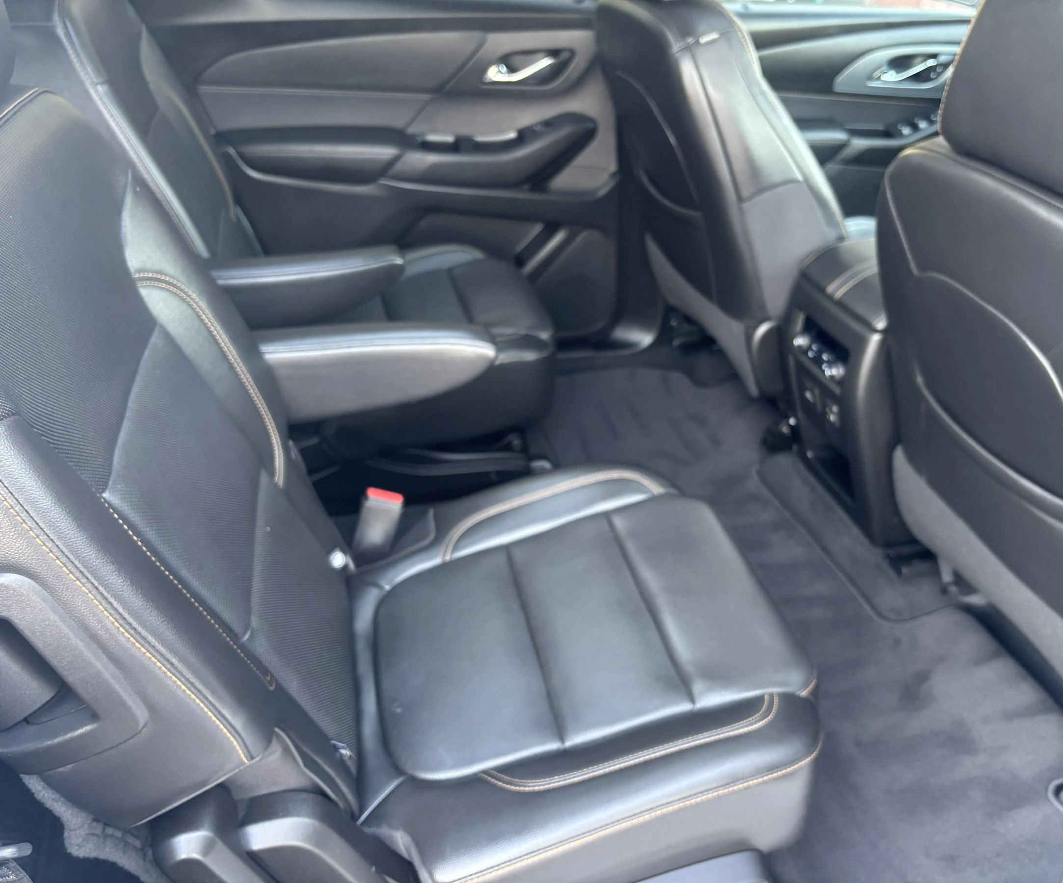 Used 2021 Chevrolet Traverse Premier AWD/4WD image 8