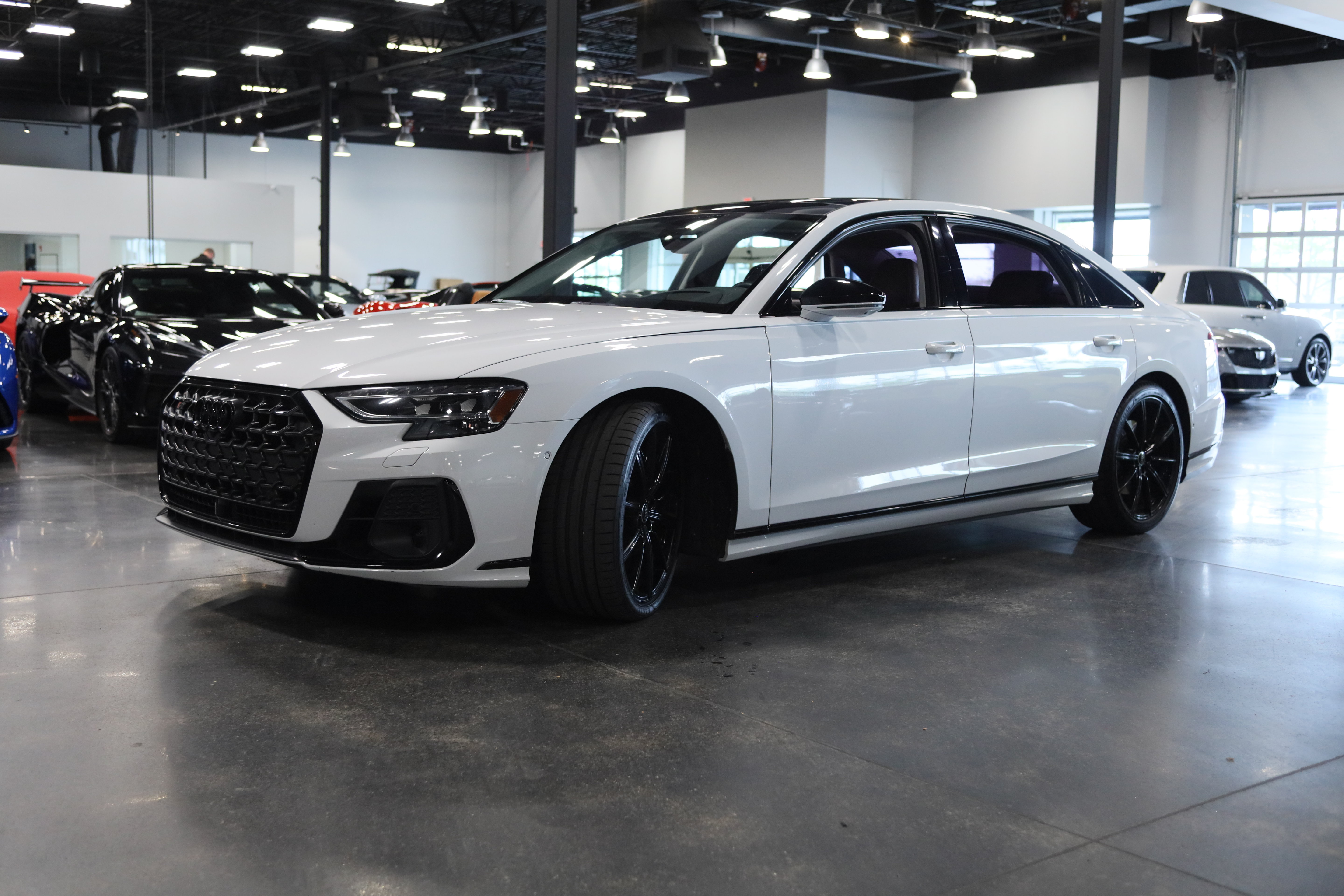 Used 2023 Audi S8 AWD/4WD image 3