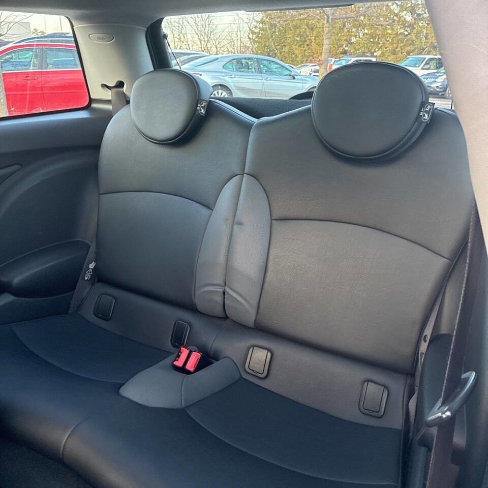 Used 2009 MINI Cooper Hardtop image 10