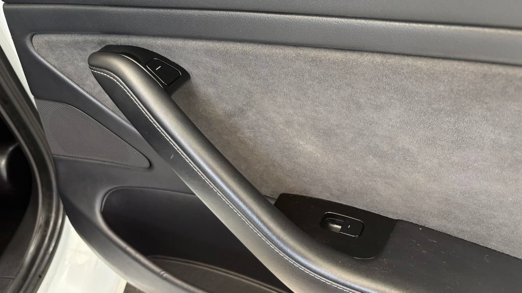 Used 2020 Tesla Model 3 Long Range AWD/4WD image 28