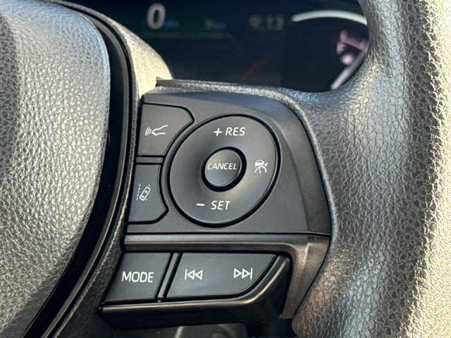 Used 2024 Toyota RAV4 LE FWD image 27