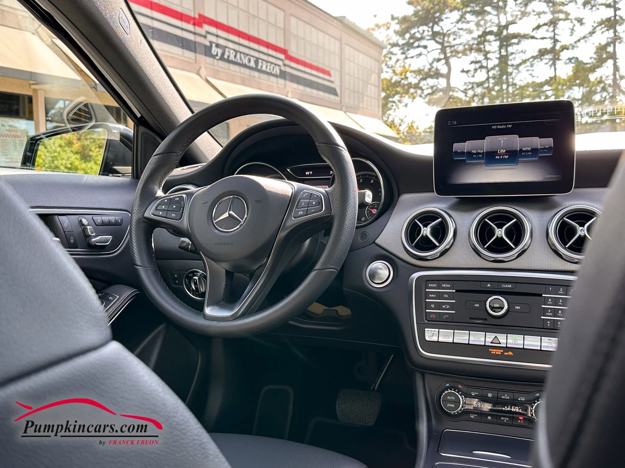 Used 2019 Mercedes-Benz GLA 250 4MATIC image 16