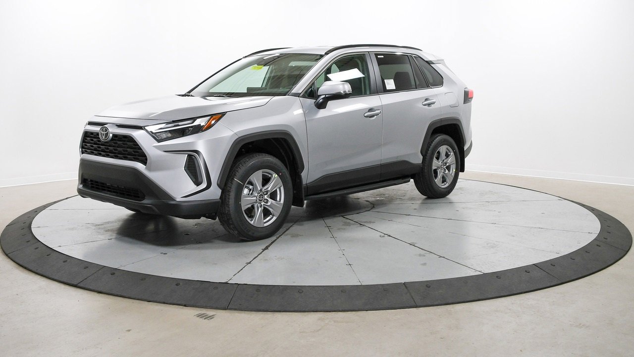 New 2025 Toyota RAV4 XLE image 1