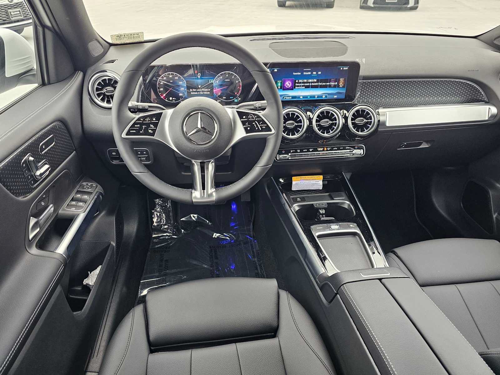 New 2026 Mercedes-Benz GLB 250 image 18