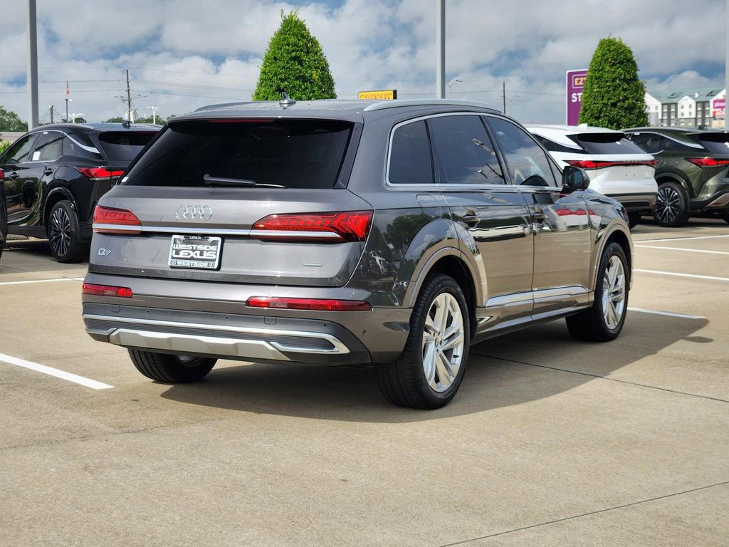 Used 2021 Audi Q7 2.0T Premium Plus w/ Premium Plus Package AWD/4WD image 7