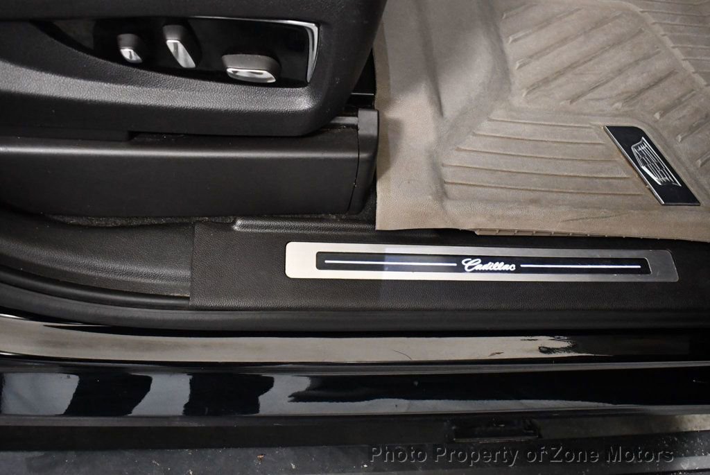 Used 2015 Cadillac Escalade Premium image 15