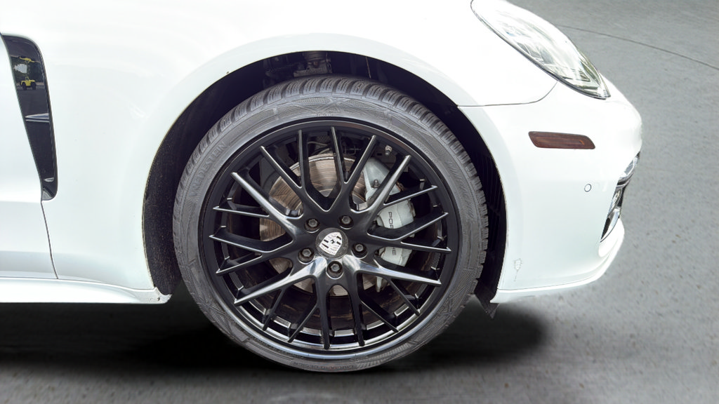 Used 2018 Porsche Panamera 4S AWD/4WD image 13