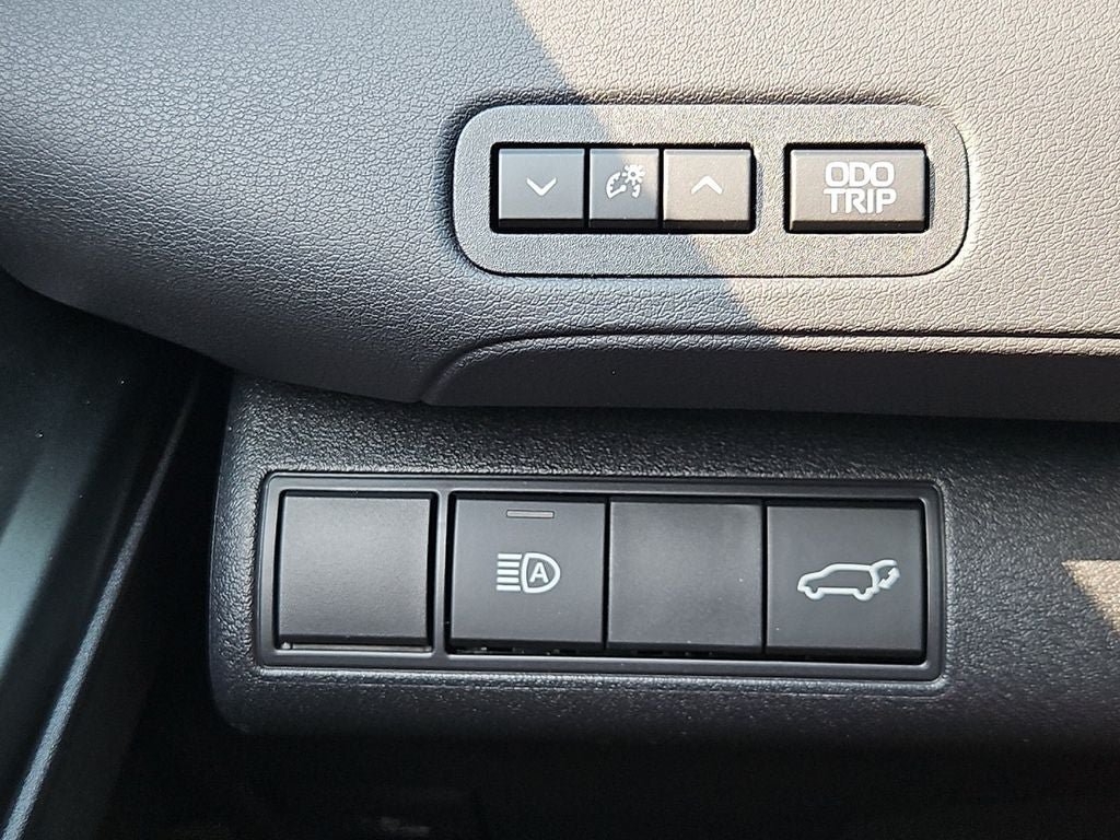 New 2026 Toyota C-HR AWD/4WD image 29